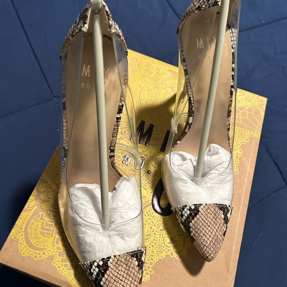 Mix No. 6 • Snakeskin and Clear Heels • 7M - Picture 7 of 8